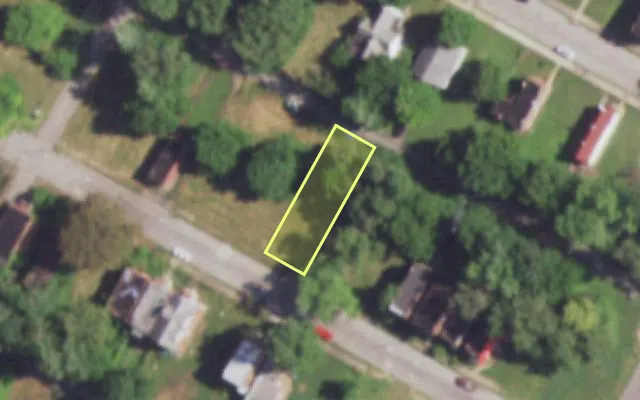 Aerial view of 4431 NORTH MARKET ST — vacant lot, St. Louis with approximate parcel outline