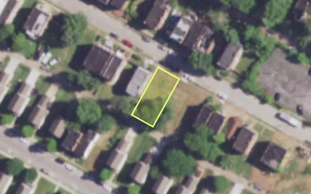 Aerial view of 4032 KENNERLY AV — vacant lot, St. Louis with approximate parcel outline