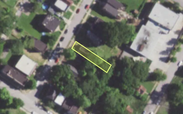 Aerial view of 1418 ROWAN AV — vacant lot, St. Louis with approximate parcel outline