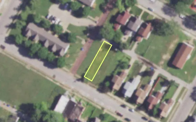 Aerial view of 3725 GARFIELD AV — vacant lot, St. Louis with approximate parcel outline