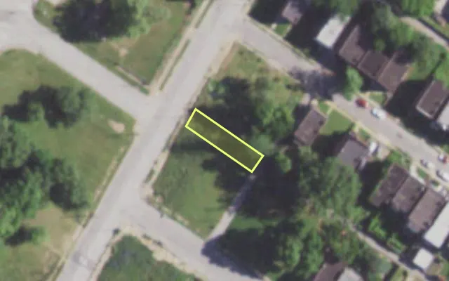 Aerial view of 1362 HODIAMONT AV — vacant lot, St. Louis with approximate parcel outline
