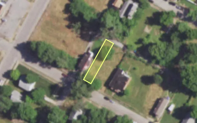 Aerial view of 4451 ST FERDINAND AV — vacant lot, St. Louis with approximate parcel outline