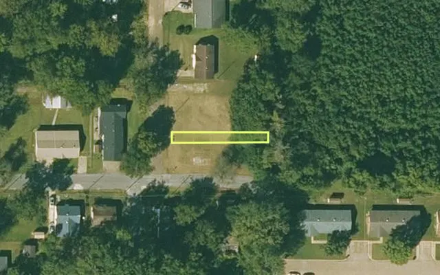Aerial view of PHILLIPS County parcel 703-01011-000 — Arkansas post-auction with approximate parcel outline