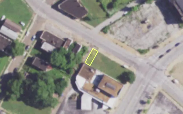 Aerial view of 3614 W FLORISSANT AV — vacant lot, St. Louis with approximate parcel outline