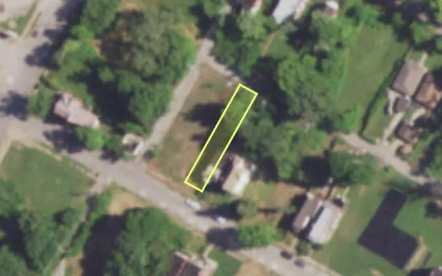 Aerial view of 4645 KENNERLY AV — vacant lot, St. Louis with approximate parcel outline