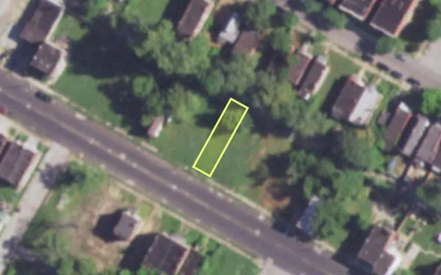 Aerial view of 4255 LEE AV — vacant lot, St. Louis with approximate parcel outline