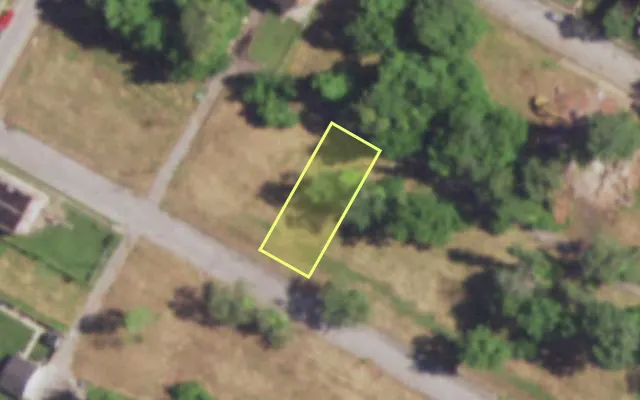 Aerial view of 4583 GARFIELD AV — vacant lot, St. Louis with approximate parcel outline