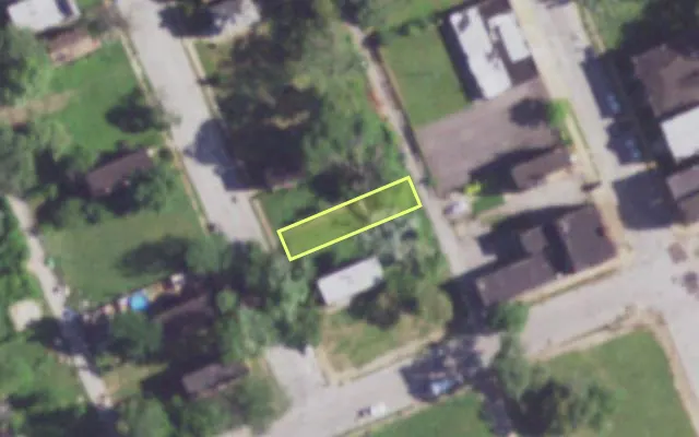 Aerial view of 4310 STRODTMAN PL — vacant lot, St. Louis with approximate parcel outline