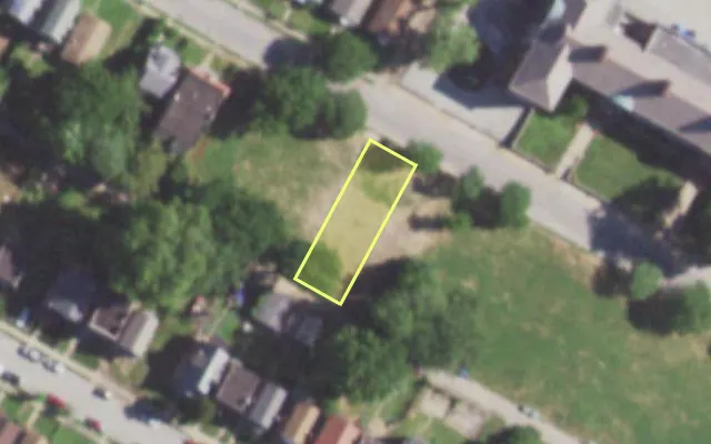 Aerial view of 5834 KENNERLY AV — vacant lot, St. Louis with approximate parcel outline