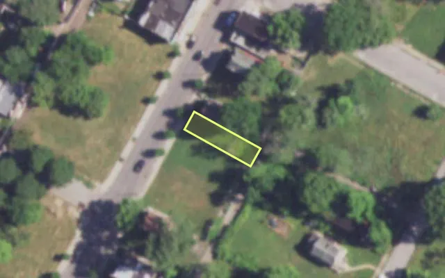 Aerial view of 3212 N NEWSTEAD AV — vacant lot, St. Louis with approximate parcel outline