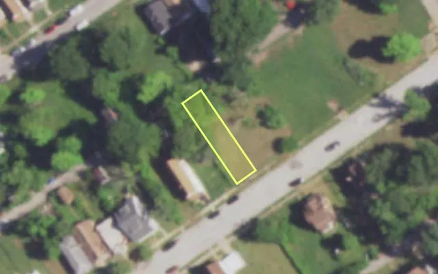 Aerial view of 4947 EMERSON AV — vacant lot, St. Louis with approximate parcel outline