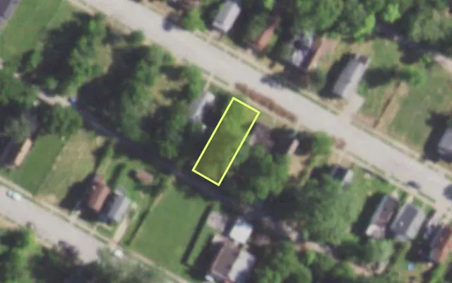 Aerial view of 5714 KENNERLY AV — vacant lot, St. Louis with approximate parcel outline