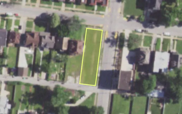 Aerial view of 5904 CATES AV — vacant lot, St. Louis with approximate parcel outline