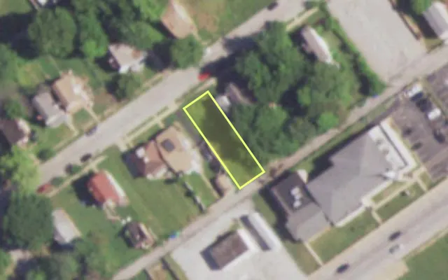 Aerial view of 4926 CLAXTON AV — vacant lot, St. Louis with approximate parcel outline