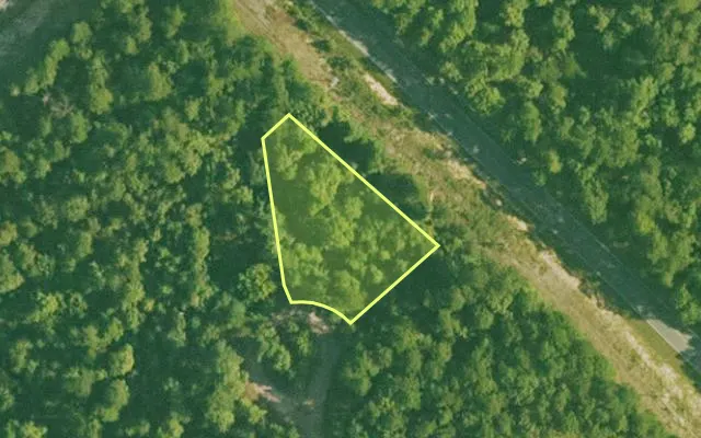 Aerial view of SALINE County parcel 468-00016-000 — Arkansas post-auction with approximate parcel outline
