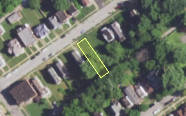 Aerial view of 5424 GERALDINE AV — vacant lot, St. Louis with approximate parcel outline
