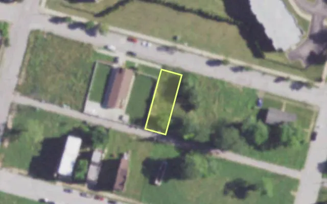 Aerial view of 2324 DODIER ST — vacant lot, St. Louis with approximate parcel outline