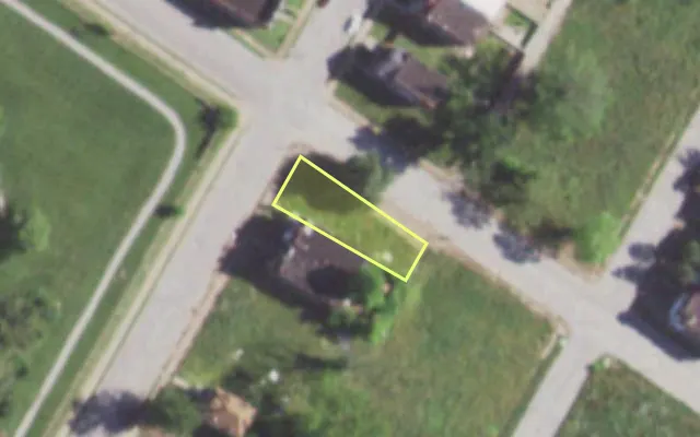 Aerial view of 1342 BELT AV — vacant lot, St. Louis with approximate parcel outline