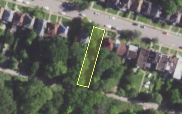 Aerial view of 5212 RIDGE AV — vacant lot, St. Louis with approximate parcel outline