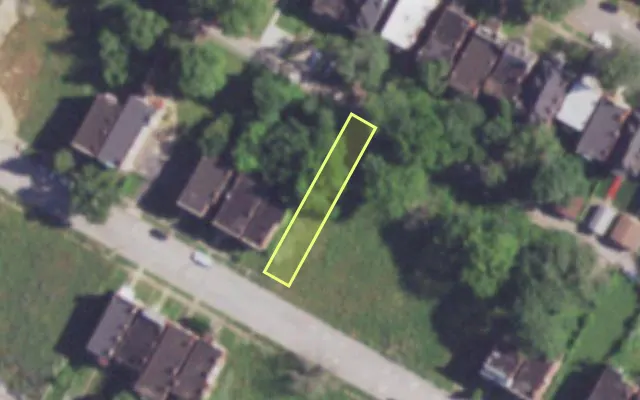 Aerial view of 3837 LABADIE AV — vacant lot, St. Louis with approximate parcel outline