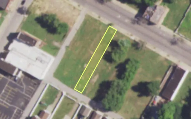 Aerial view of 4466 DR MARTIN LUTHER KING DR — vacant lot, St. Louis with approximate parcel outline