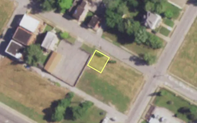 Aerial view of 4516 ALDINE AV — vacant lot, St. Louis with approximate parcel outline