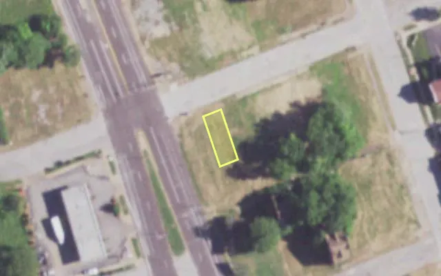 Aerial view of 1454 MADISON ST — vacant lot, St. Louis with approximate parcel outline