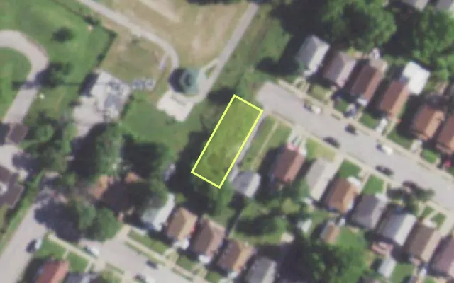 Aerial view of 6344 AMELIA AV — vacant lot, St. Louis with approximate parcel outline