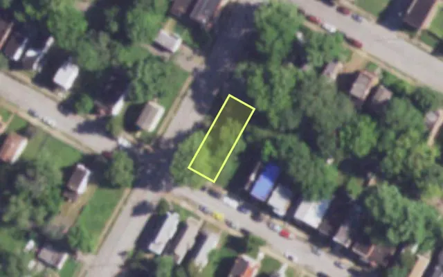 Aerial view of 4291 FARLIN AV — vacant lot, St. Louis with approximate parcel outline