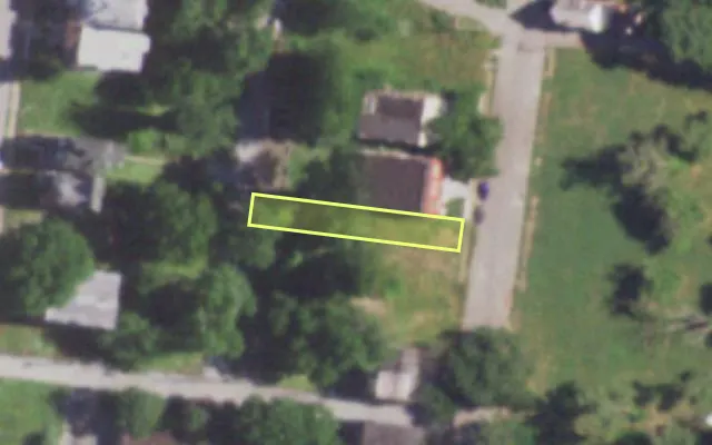 Aerial view of 1333 BAYARD AV — vacant lot, St. Louis with approximate parcel outline