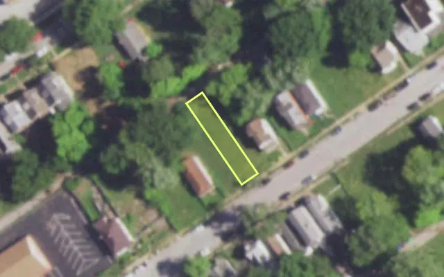 Aerial view of 5033 EMERSON AV — vacant lot, St. Louis with approximate parcel outline
