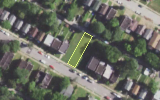 Aerial view of 5835 WABADA AV — vacant lot, St. Louis with approximate parcel outline