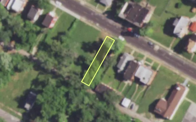 Aerial view of 4580 ST LOUIS AV — vacant lot, St. Louis with approximate parcel outline