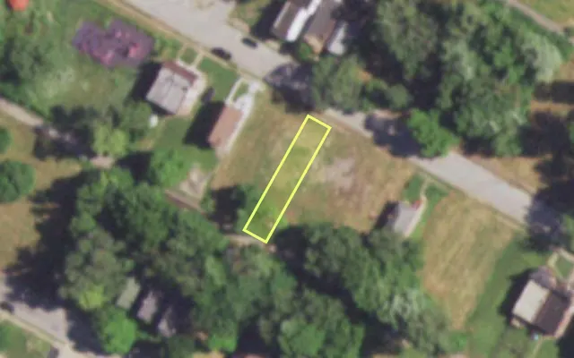 Aerial view of 4570 COTTAGE AV — vacant lot, St. Louis with approximate parcel outline