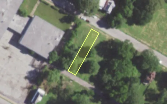Aerial view of 5720 LOTUS AV — vacant lot, St. Louis with approximate parcel outline