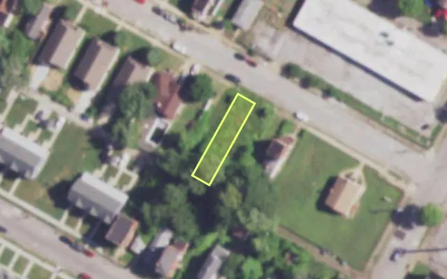 Aerial view of 4022 COTTAGE AV — vacant lot, St. Louis with approximate parcel outline