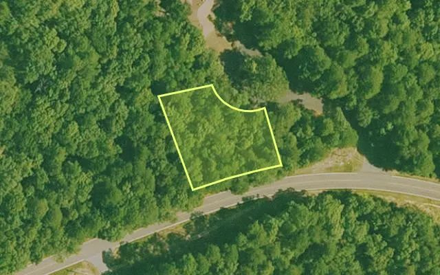 Aerial view of SALINE County parcel 640-00102-000 — Arkansas post-auction with approximate parcel outline