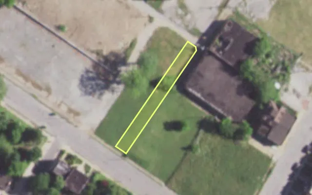Aerial view of 5927 WELLS AV — vacant lot, St. Louis with approximate parcel outline