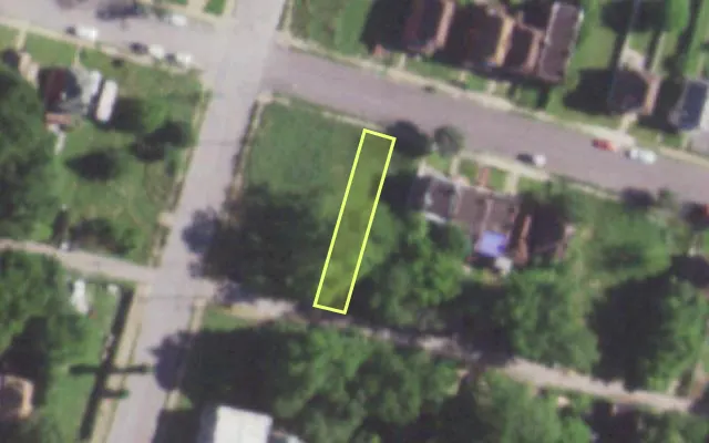 Aerial view of 5092 RIDGE AV — vacant lot, St. Louis with approximate parcel outline