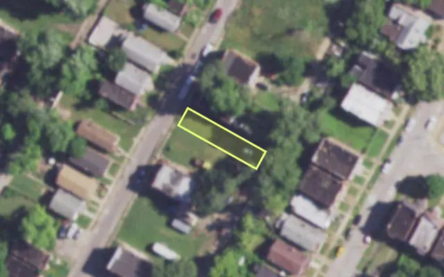 Aerial view of 3120 N SARAH ST — vacant lot, St. Louis with approximate parcel outline