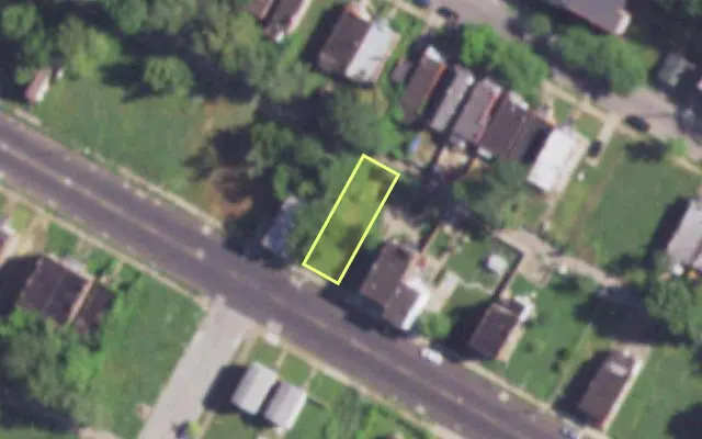 Aerial view of 4237 LEE AV — vacant lot, St. Louis with approximate parcel outline