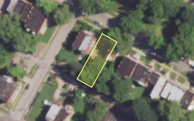 Aerial view of 4600 EVANS AV — vacant lot, St. Louis with approximate parcel outline