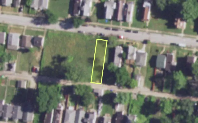 Aerial view of 936 ELIAS AV — vacant lot, St. Louis with approximate parcel outline