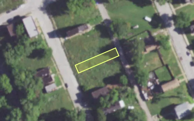 Aerial view of 4420 N 19TH ST — vacant lot, St. Louis with approximate parcel outline