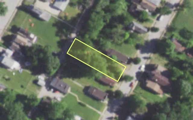 Aerial view of 2711 SEMPLE AV — vacant lot, St. Louis with approximate parcel outline