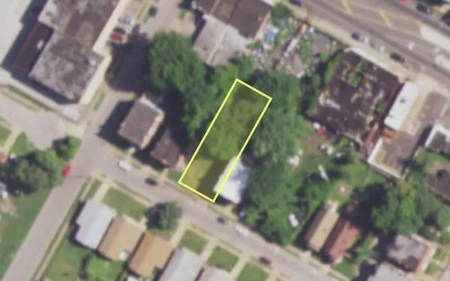 Aerial view of 4731 PALM ST — vacant lot, St. Louis with approximate parcel outline