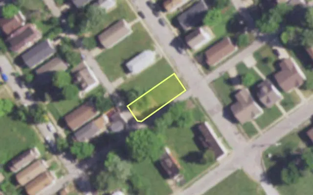 Aerial view of 4914 LILBURN AV — vacant lot, St. Louis with approximate parcel outline