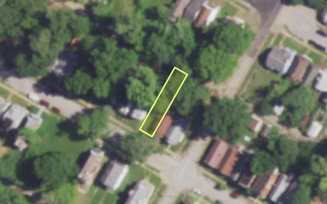 Aerial view of 6007 LUCILLE AV — vacant lot, St. Louis with approximate parcel outline