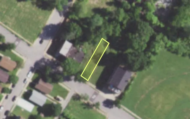 Aerial view of 5641 WELLS AV — vacant lot, St. Louis with approximate parcel outline