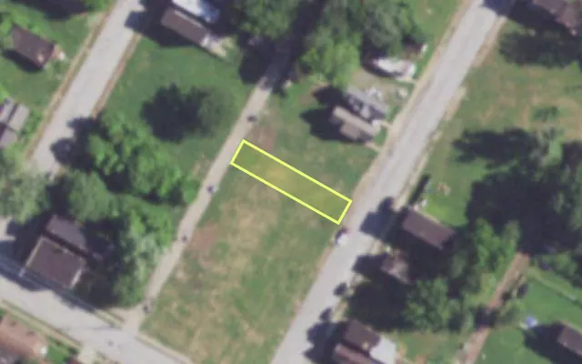 Aerial view of 4221 PLEASANT ST — vacant lot, St. Louis with approximate parcel outline